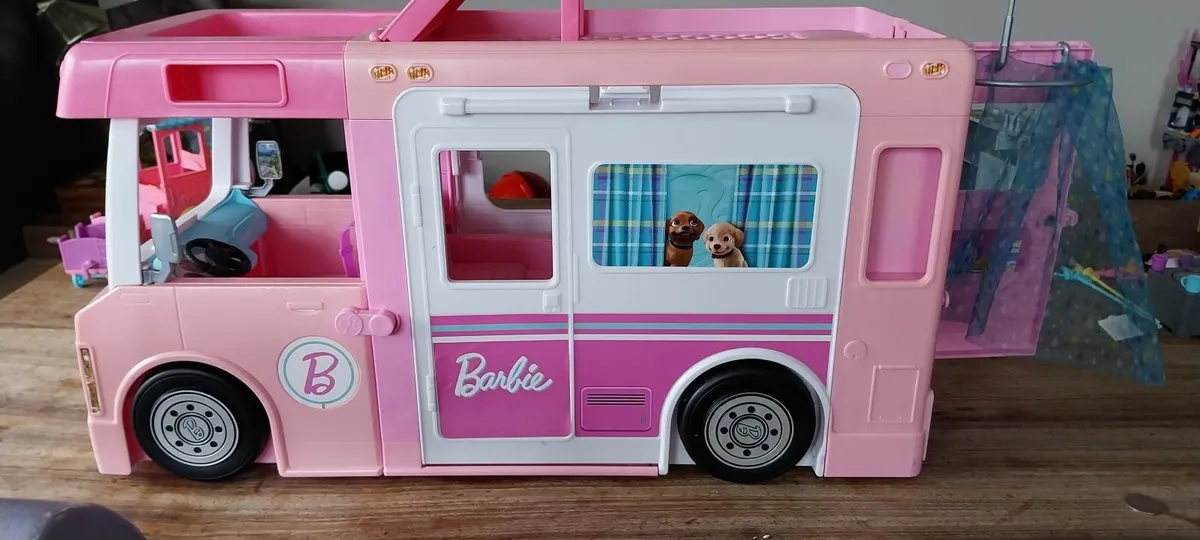 Barbie Camper Van