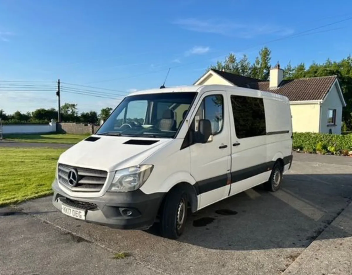 2017 Mercedes Benz / Crew Cab / Sprinter - Image 1