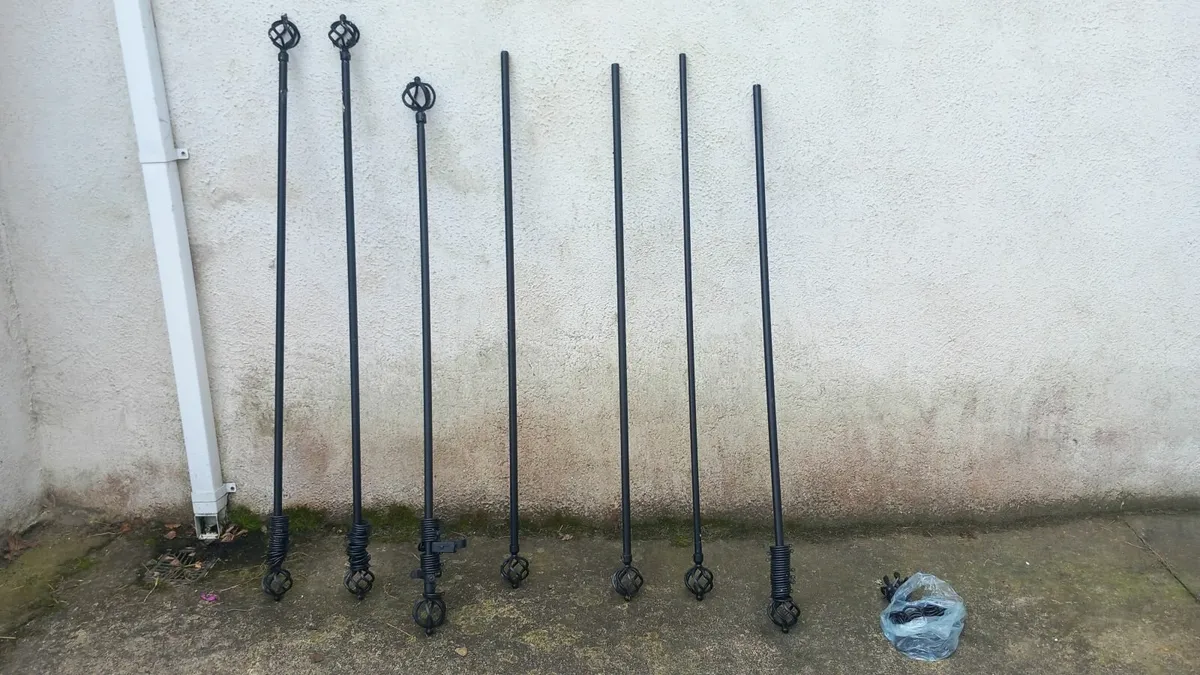 Metal Curtain Poles Black - Image 2