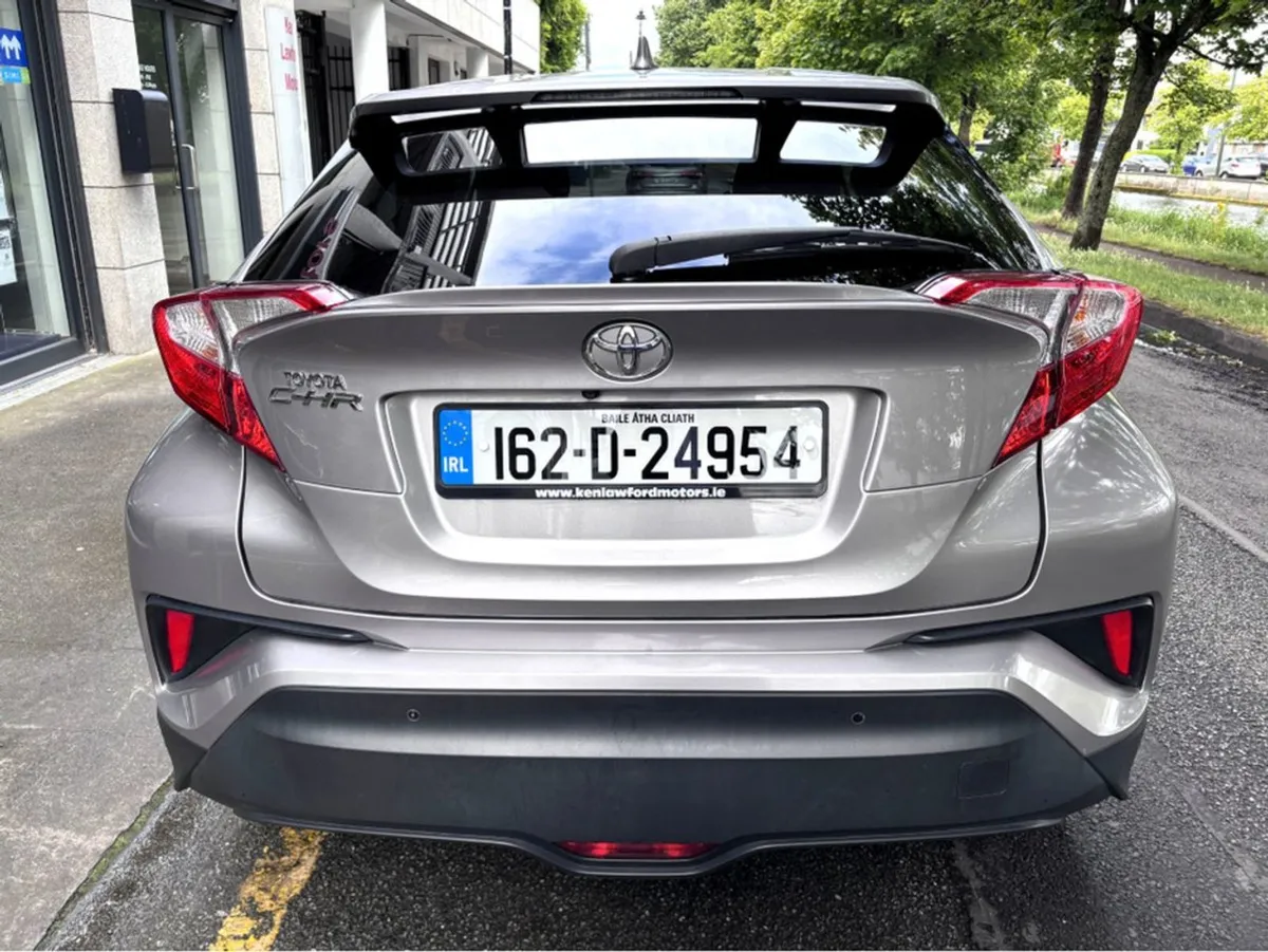 Toyota C-HR 1.2t SOL 5DR - Image 4