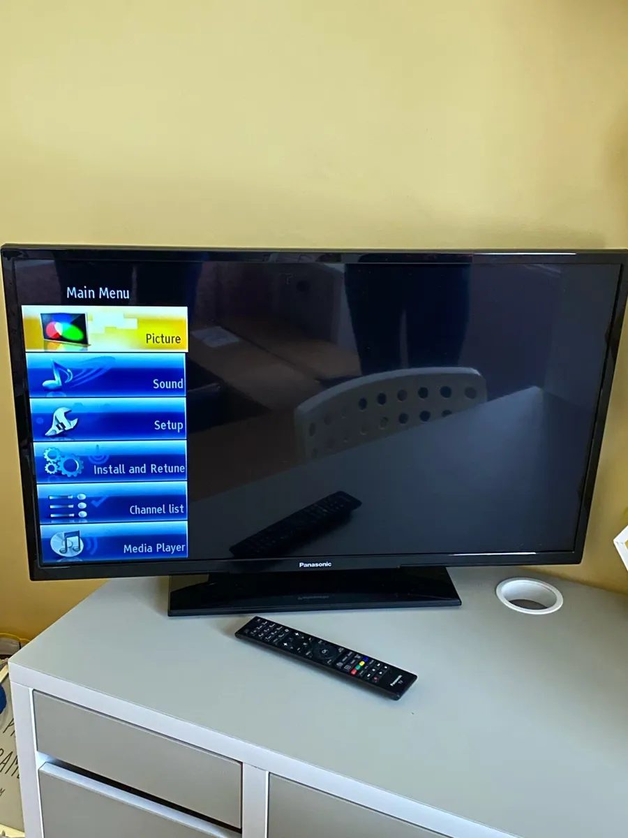 Panasonic TV - Image 1