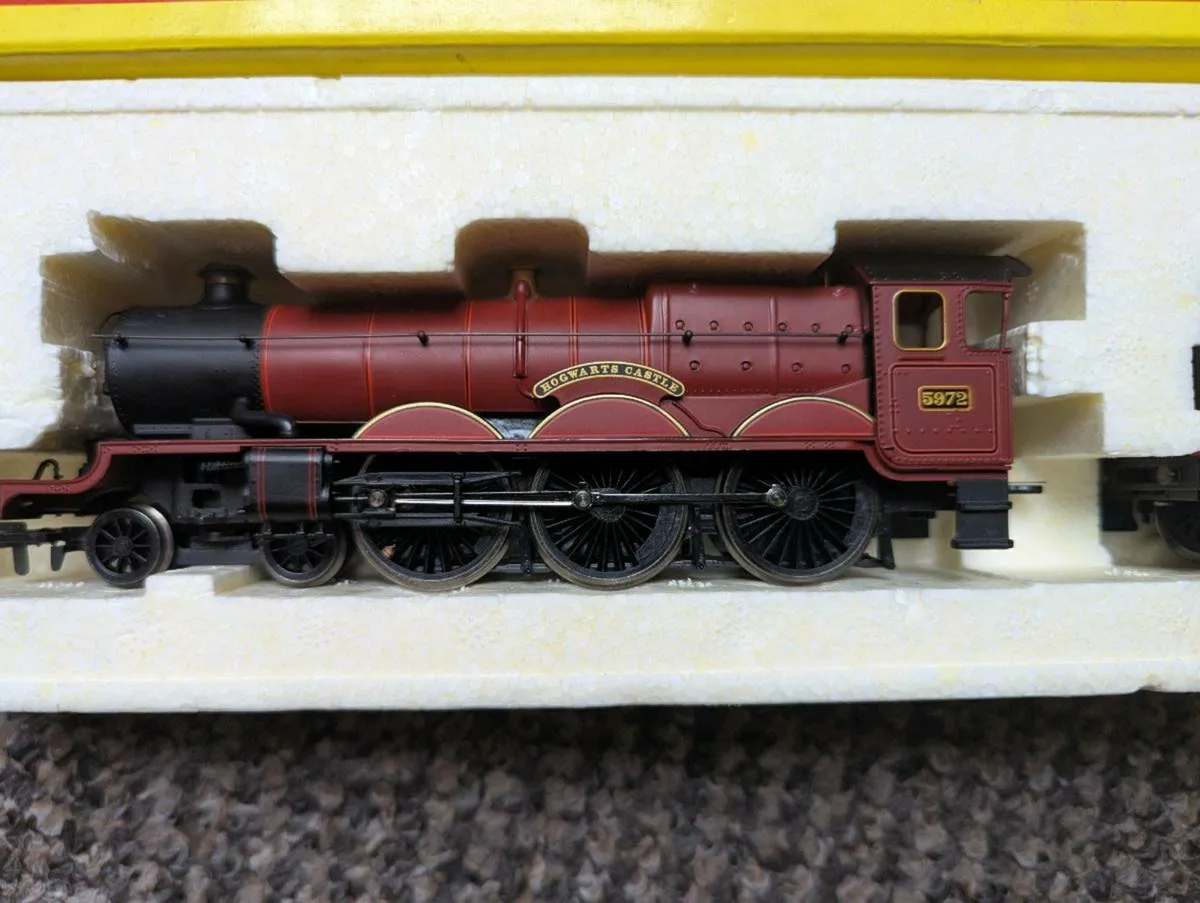 Hornby Hogwarts Castle - Image 2