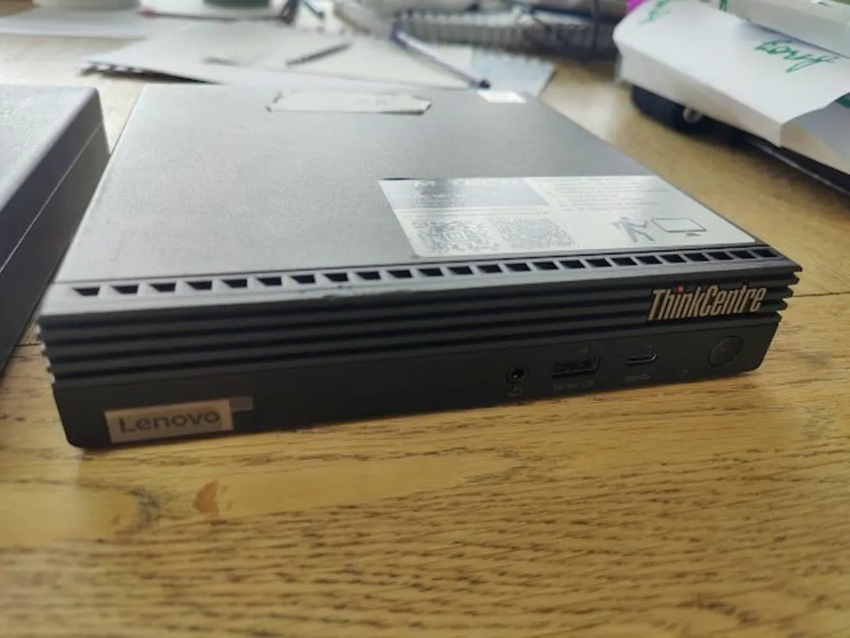Lenovo ThinkCentre Mini PC Intel i3/16GB/256GB ssd - Image 1