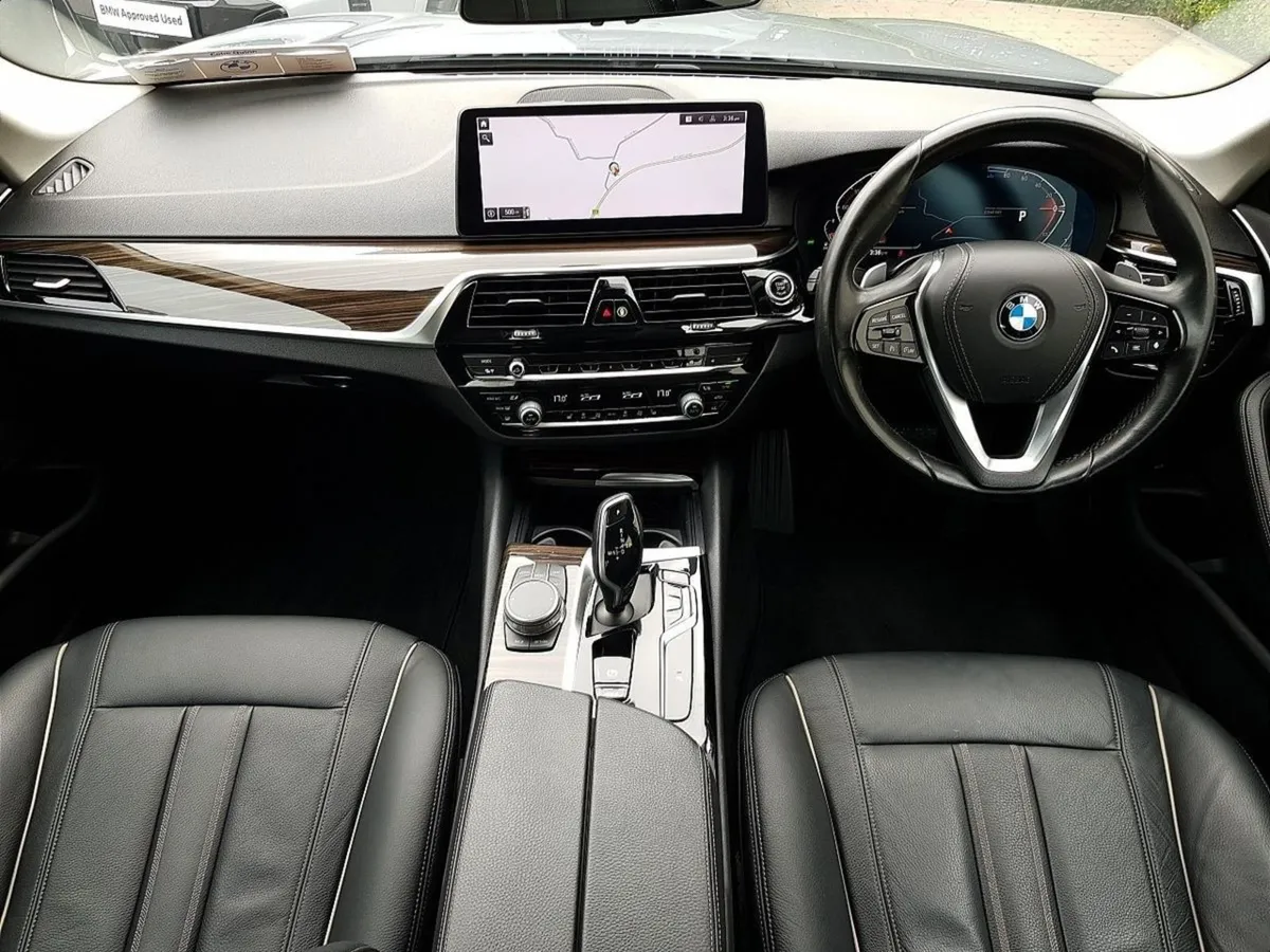 BMW 5 Series 520d SE - Image 4