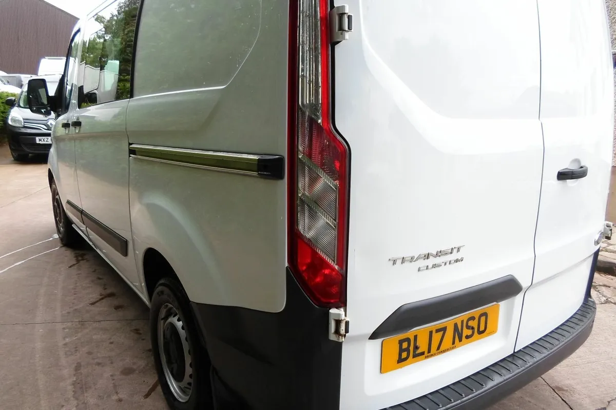 Ford Transit Custom 2017 - Image 2