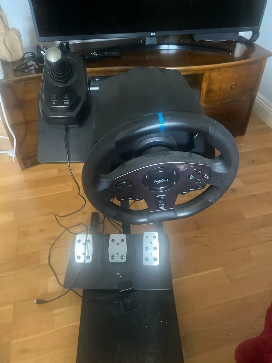 Racing wheel, pedal set and stand. - Image 2