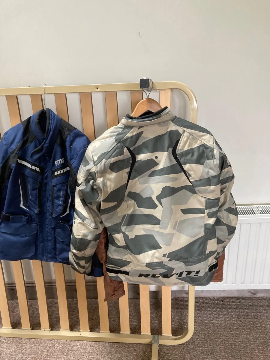 Revit camoflage jacket medium - Image 2
