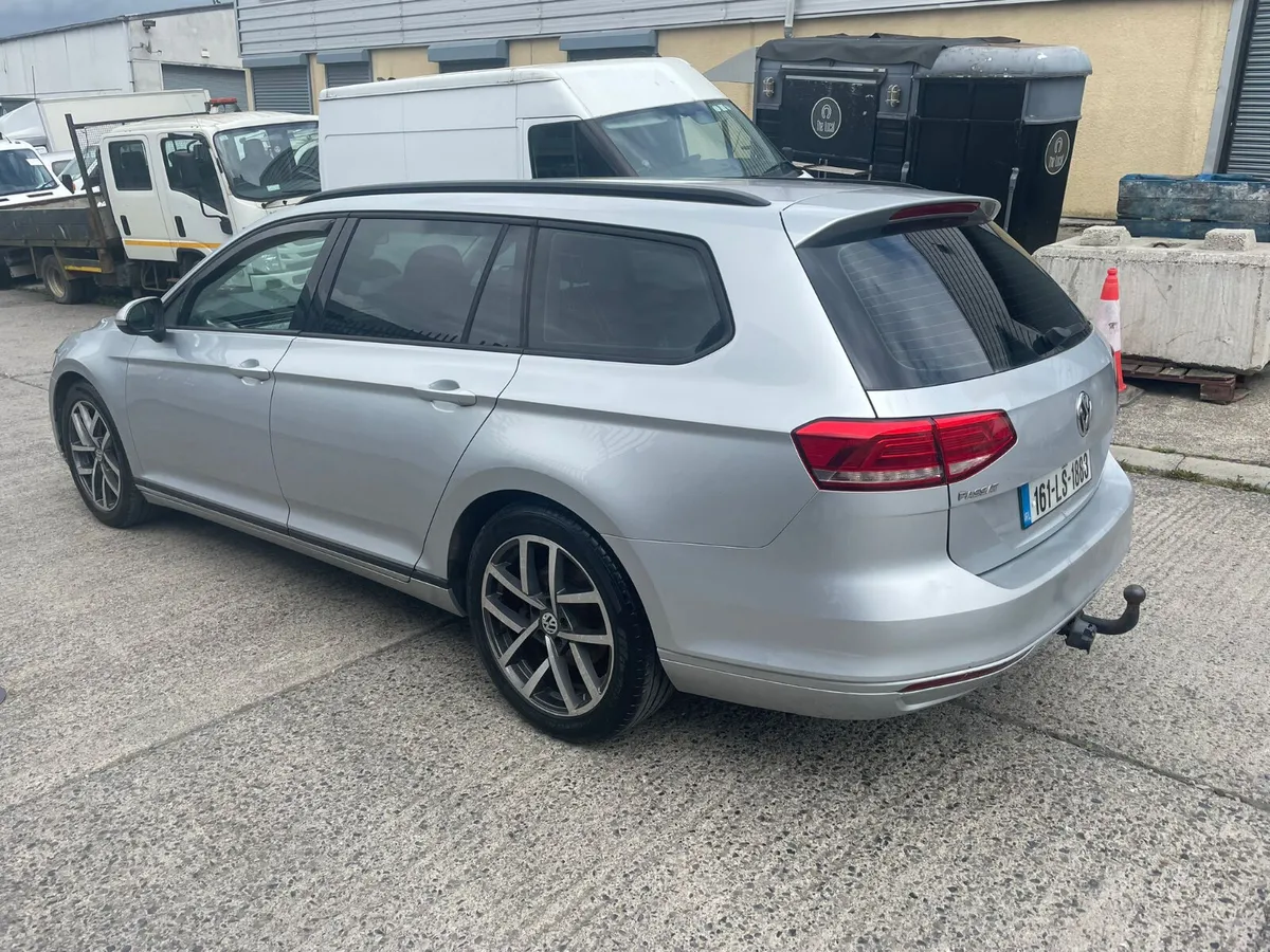 Volkswagen Passat 2016 - Image 4