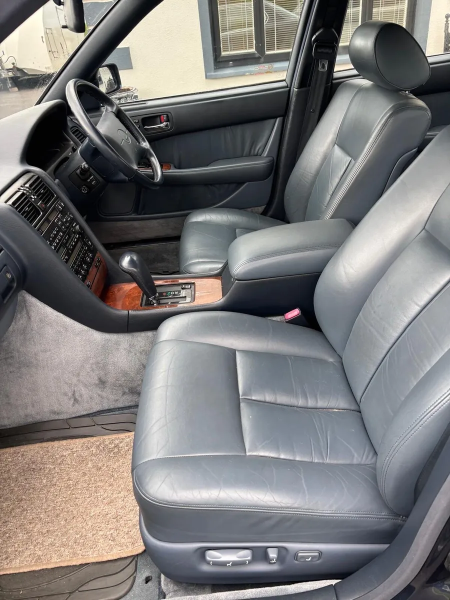 Lexus Ls 400 - Image 4