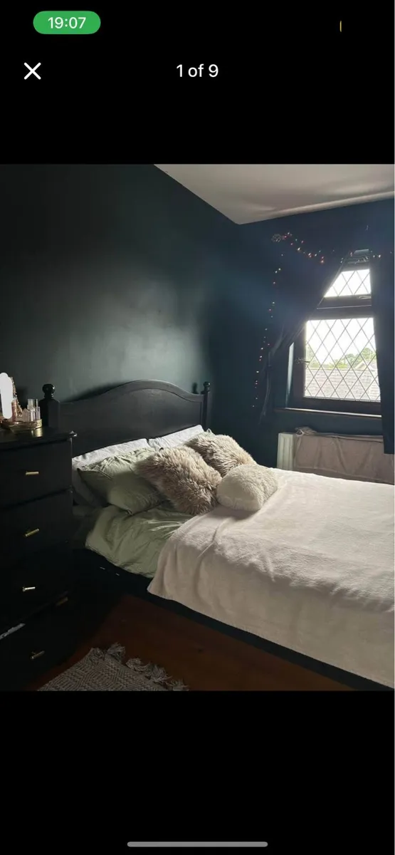 Kingsize Bed - Image 1