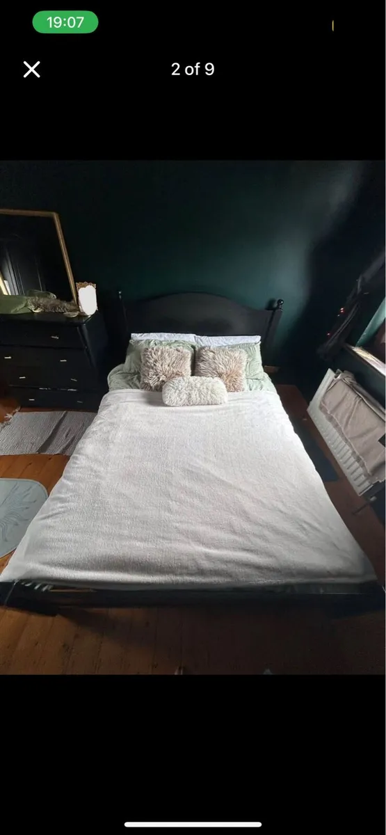 Kingsize Bed - Image 2