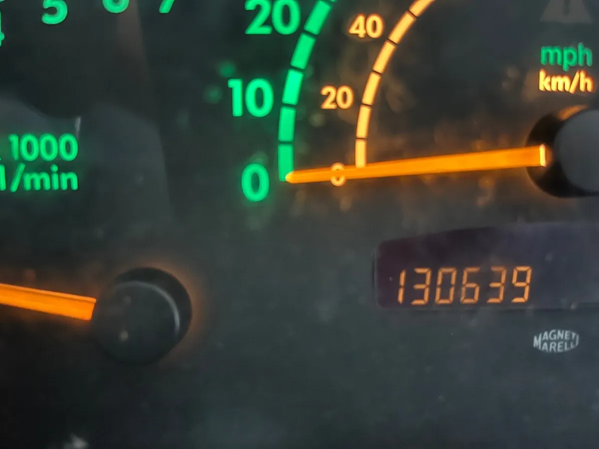 Mercedes-Benz V-Class 2003 - Image 2