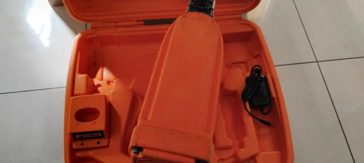 Paslode im350 1st Fix Nail Gun"Fully Serviced" - Image 4