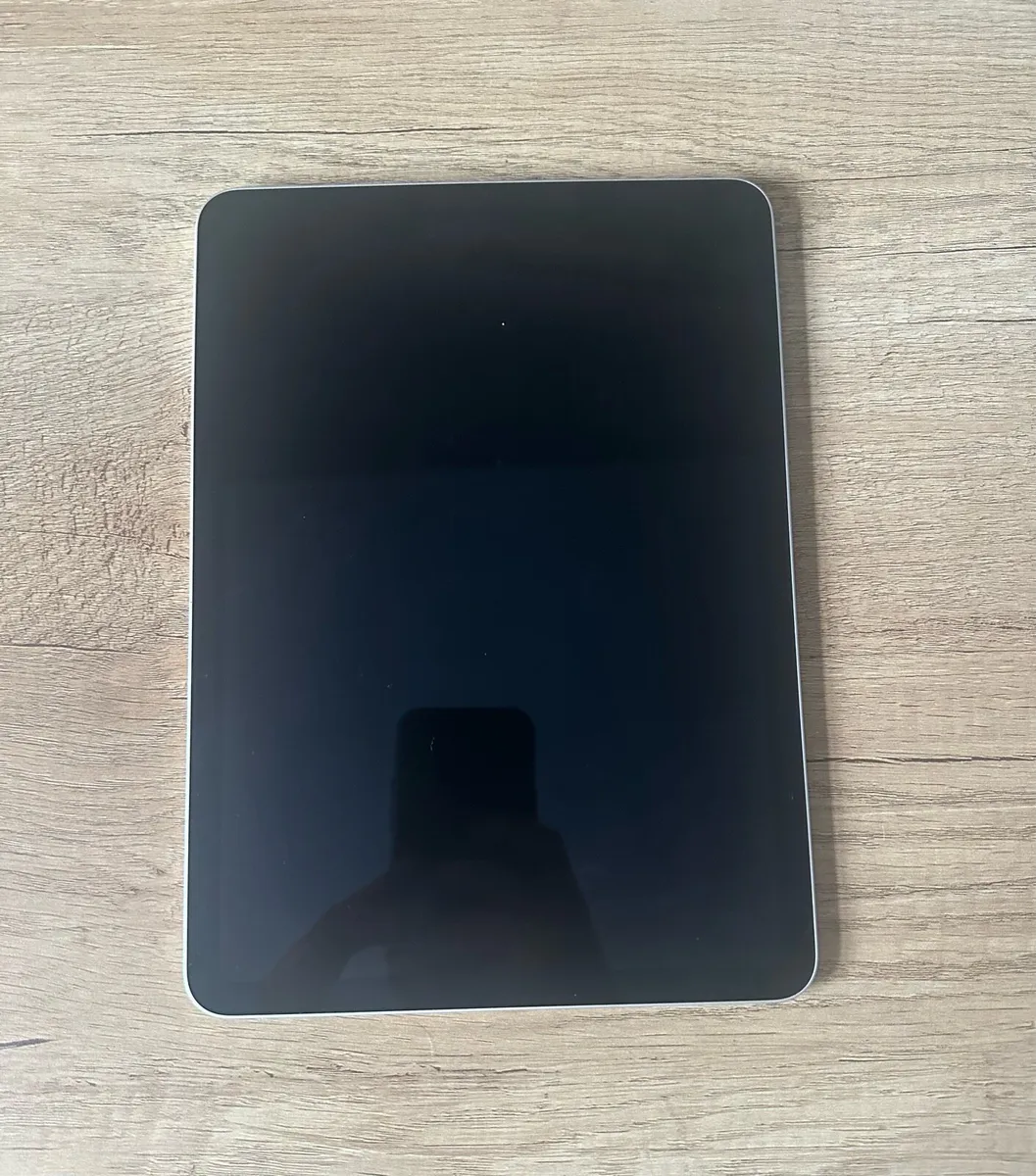 iPad Air 4th Generation 64GB Wifi - Image 2