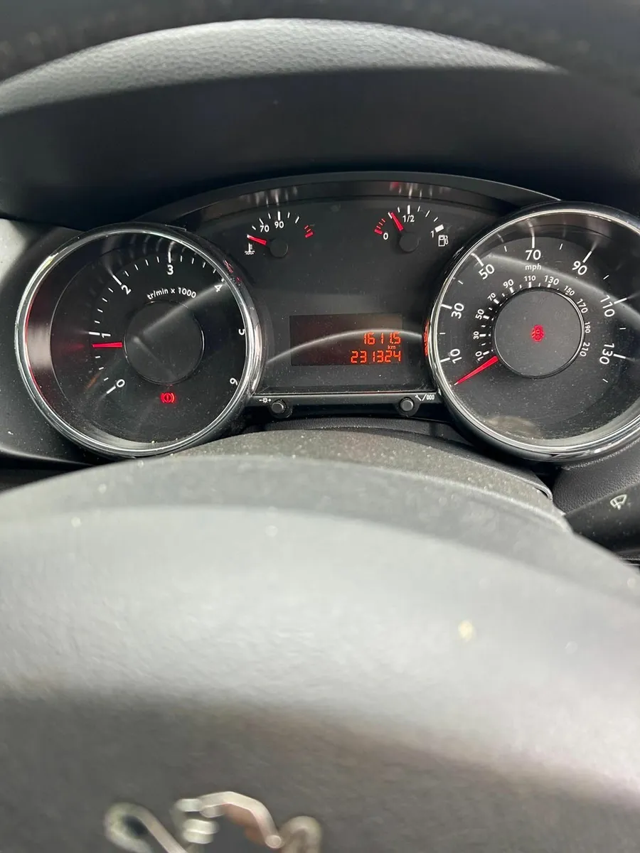 Peugeot 3008 2012 - Image 4