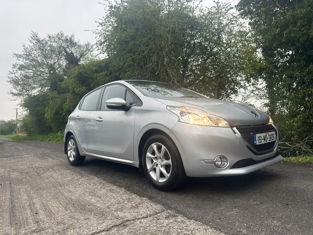 Peugeot 208 1.0 VTI  €5450 nct and tax - Image 4
