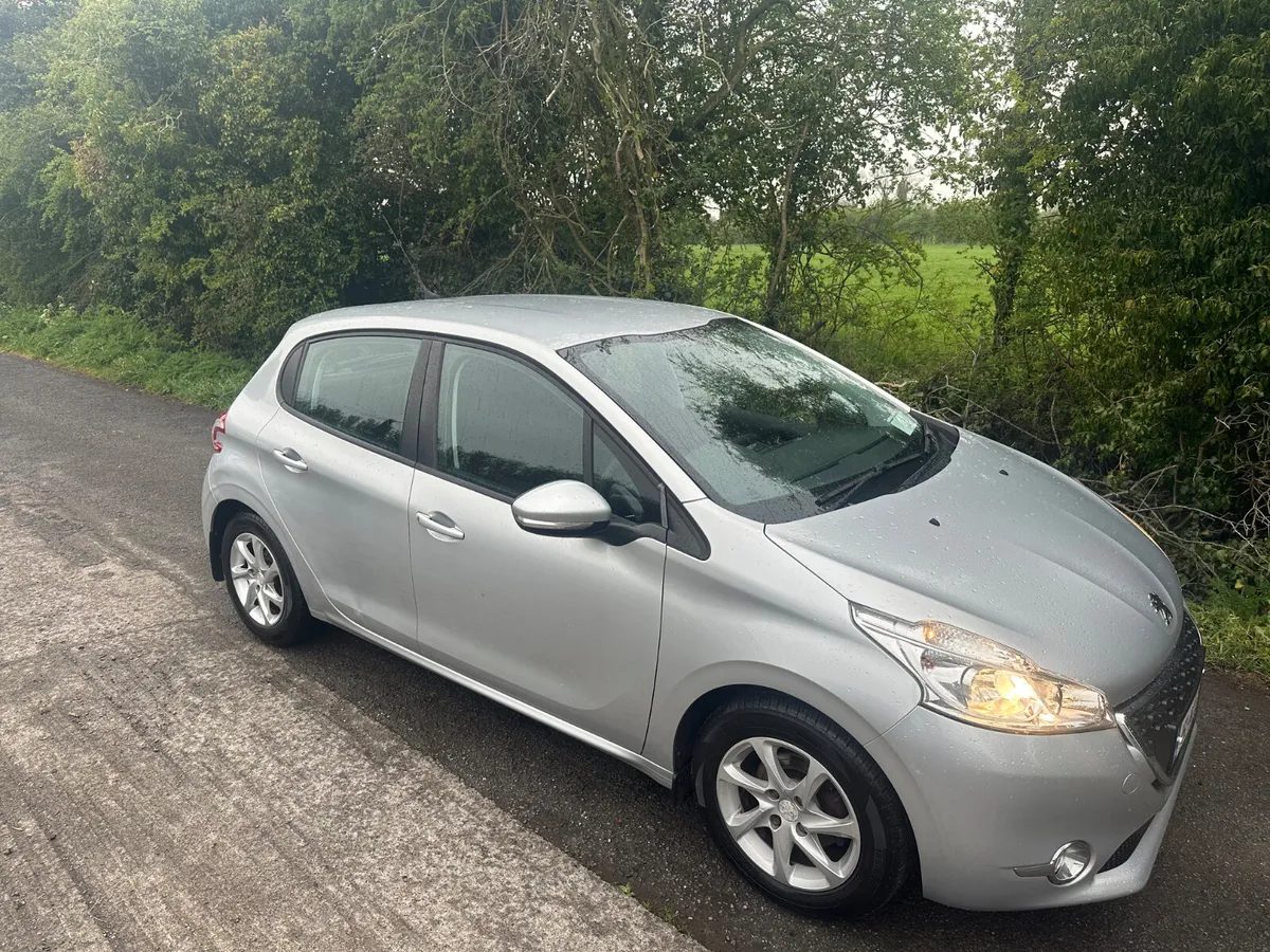 Peugeot 208 1.0 VTI  €5450 nct and tax - Image 3