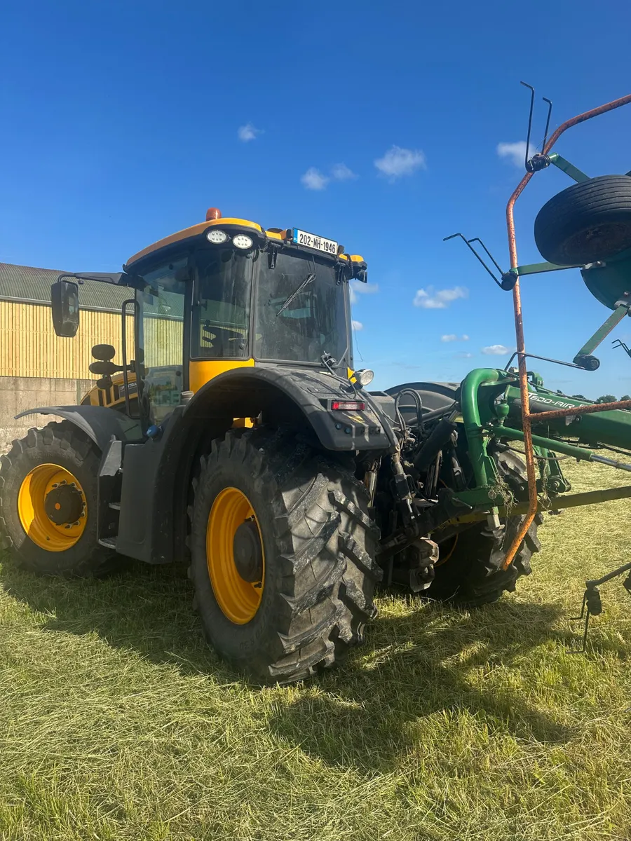 JCB Fastrac 4220 - Image 4