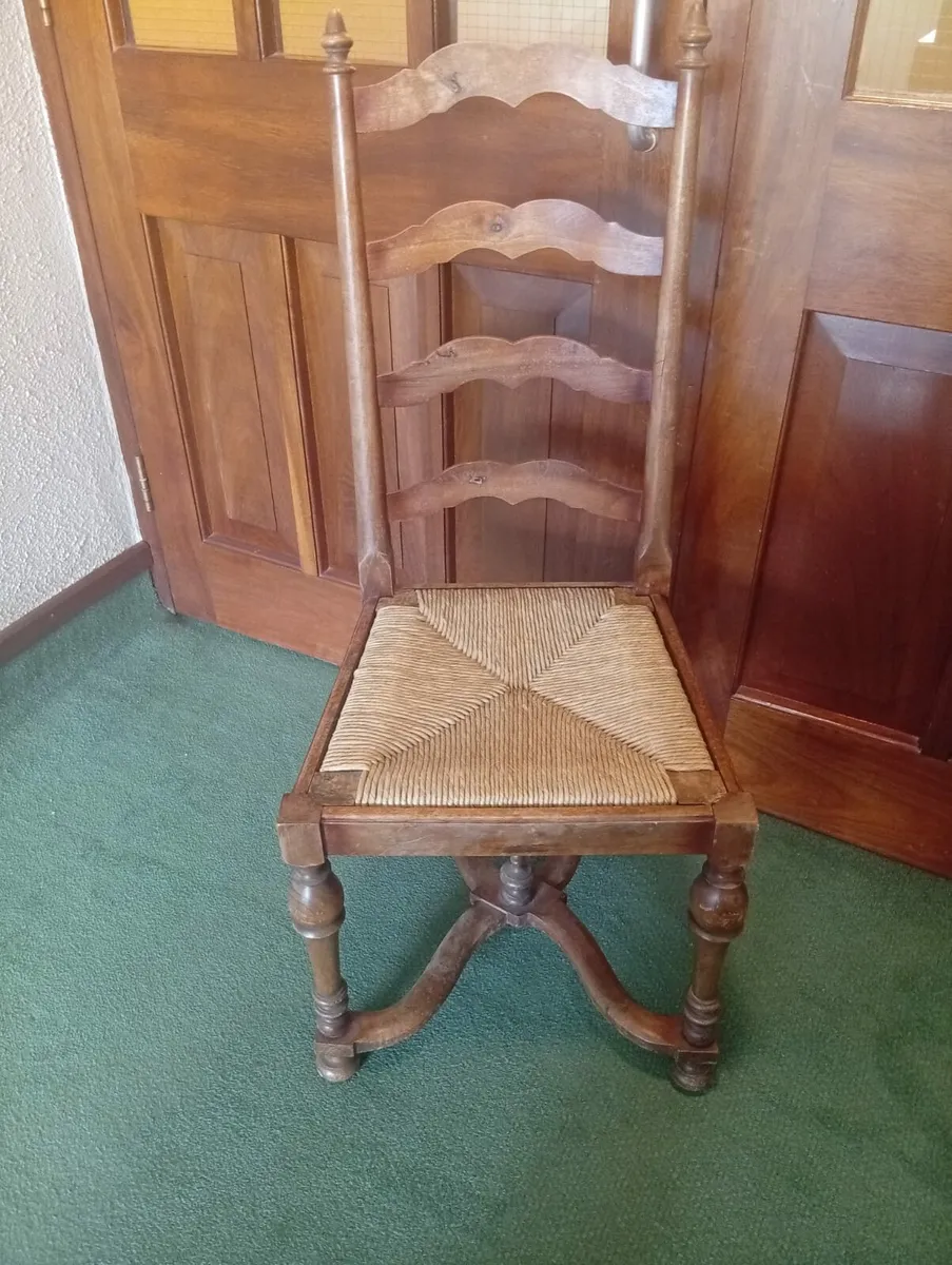4 William Mary chairs in lovely condition, D16 - Image 4