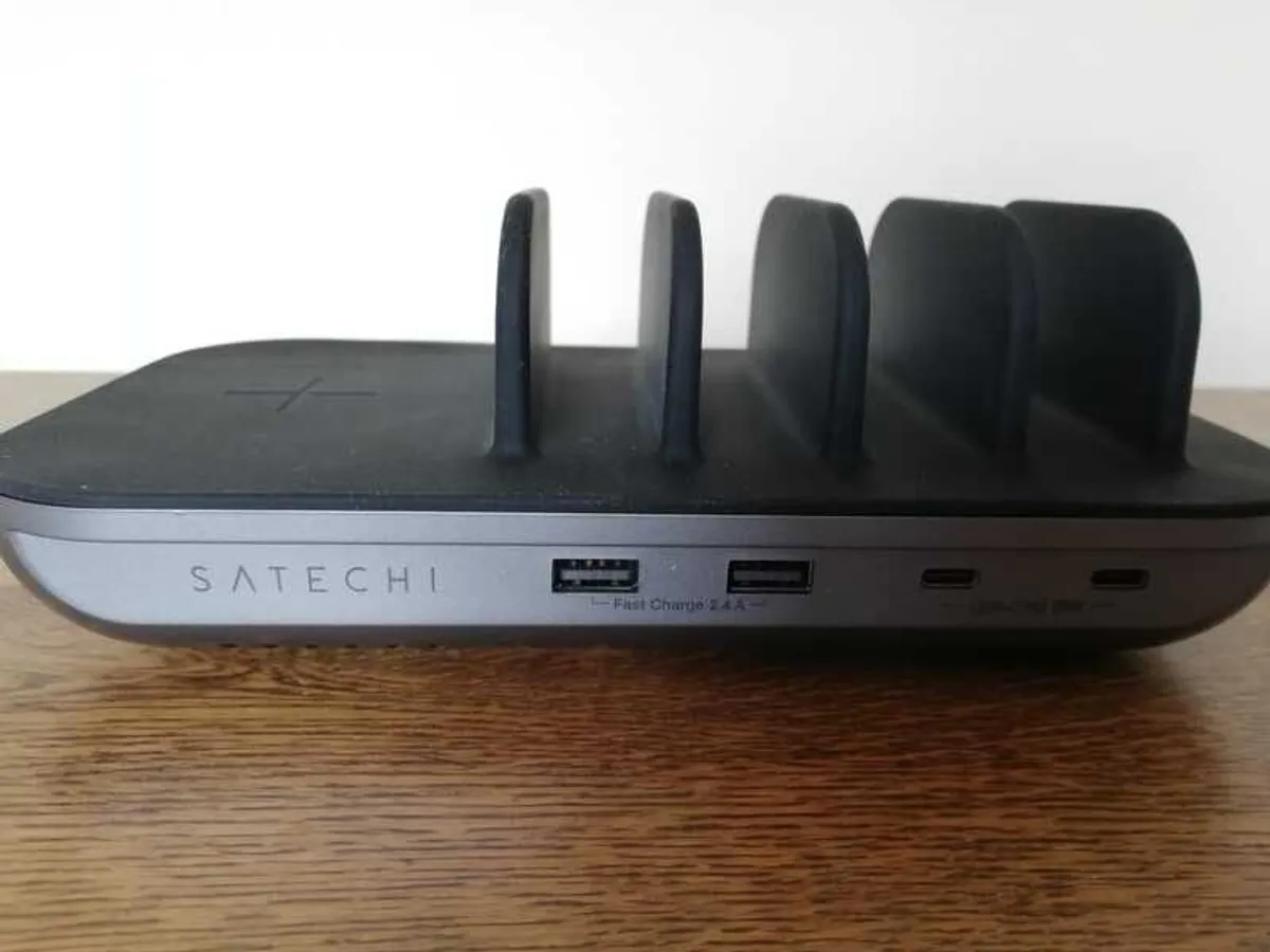 Multi-Device Charging Station - Image 2