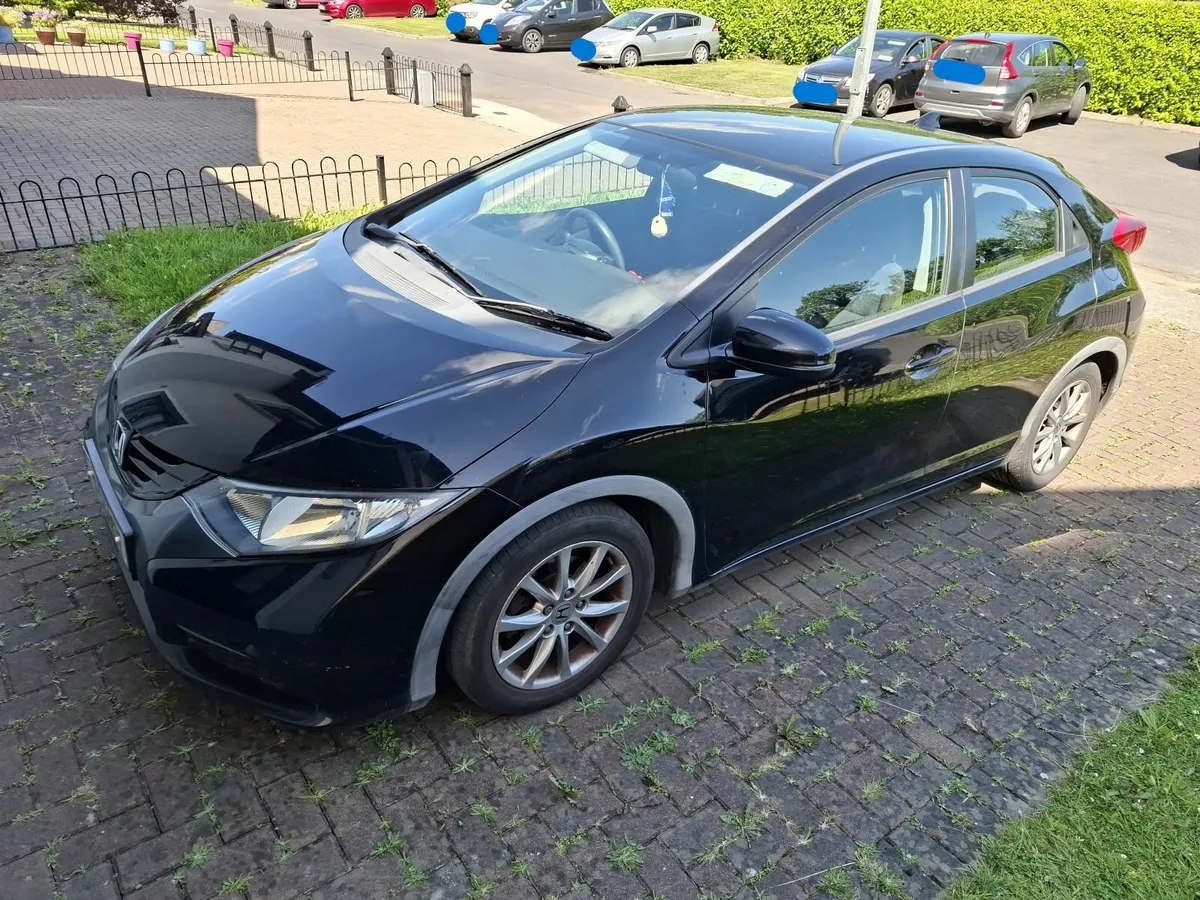 Honda Civic 2012 - Image 2