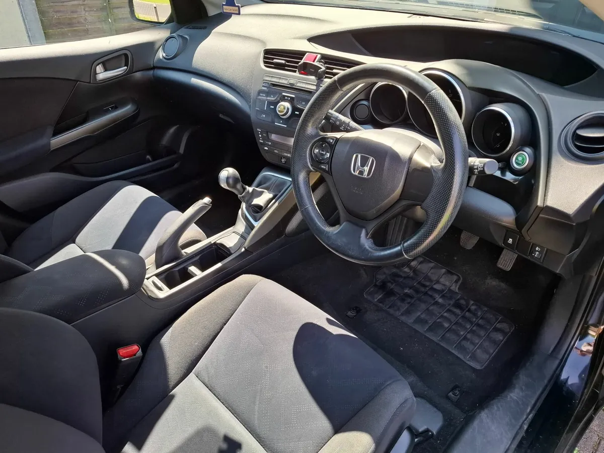 Honda Civic 2012 - Image 4