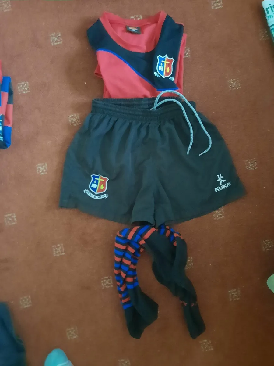 St Munchins College tshirt/shorts/socks - Image 1