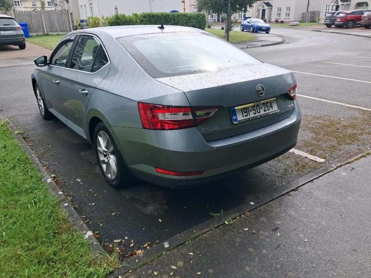 Skoda Superb 2.0 TDI Ambition for sale - Image 3