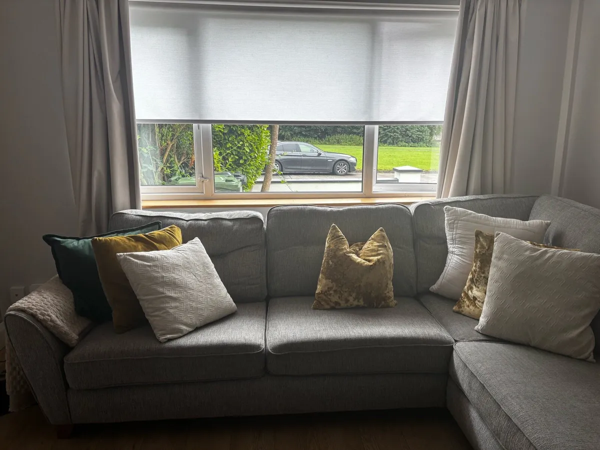 Corner sofa - Image 1