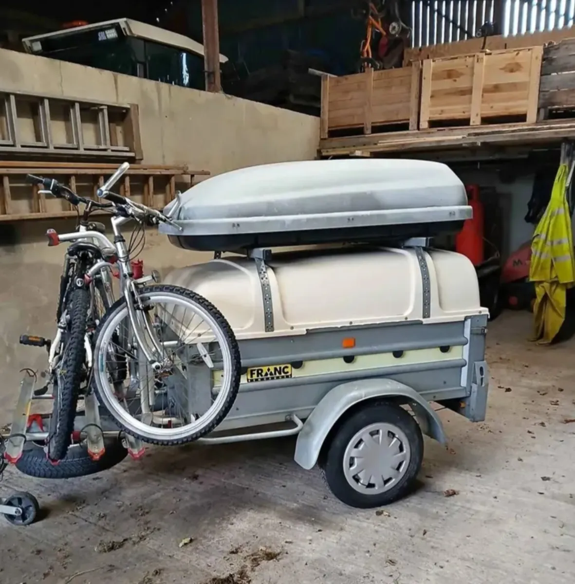 Camping trailer - Image 2
