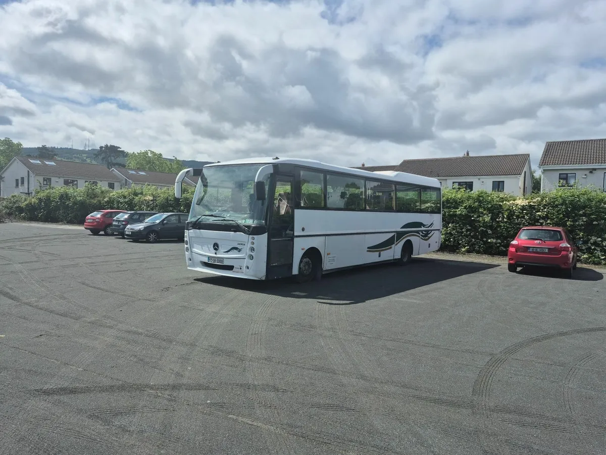 Mercedes-Benz Coach 41 Seater - Image 2