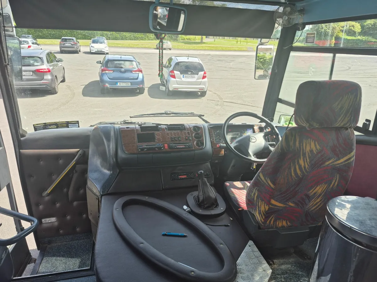 Mercedes-Benz Coach 41 Seater - Image 3