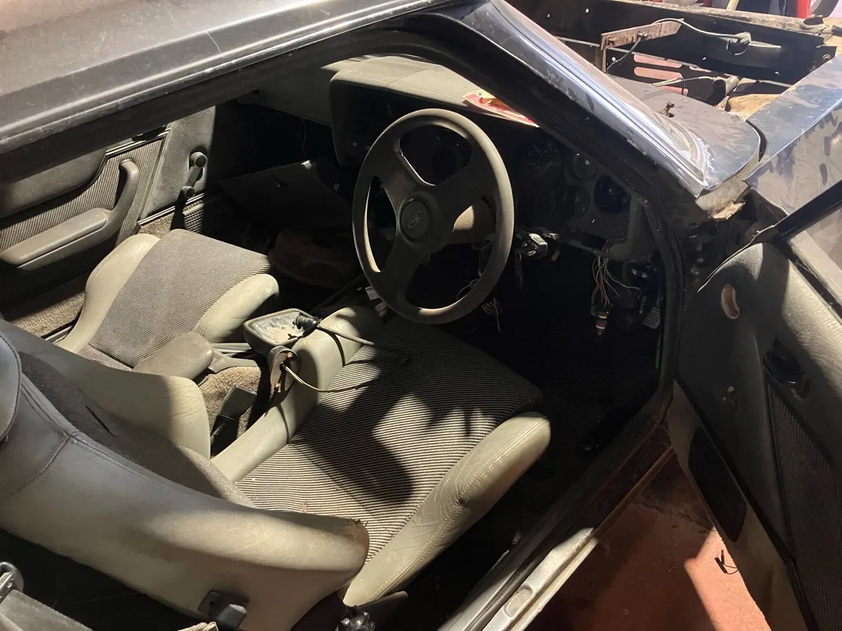 Ford Capri 1985 - Image 2