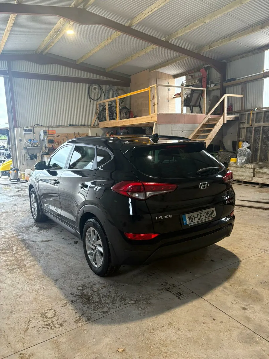 HYUNDAI TUSCON 1.7D - Image 2