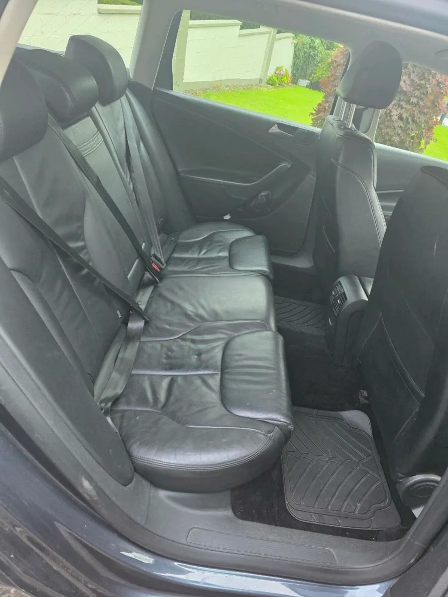 VW Passat Estate 2.0 TDI Highline - Image 4