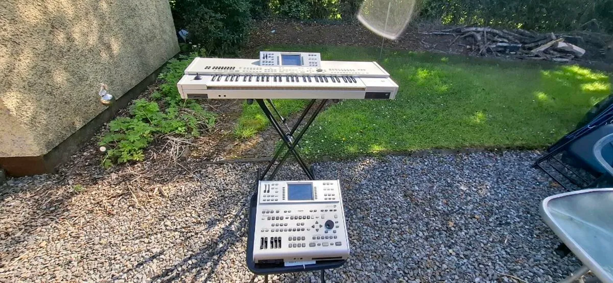 Genesys Pro S Keyboard and Workstation XP - Image 1
