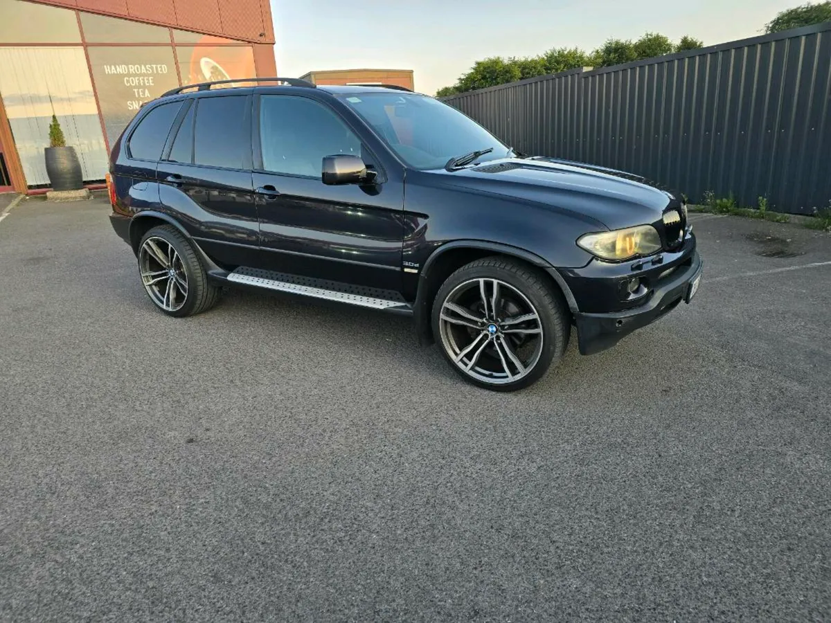 BMW  X 5 - Image 1