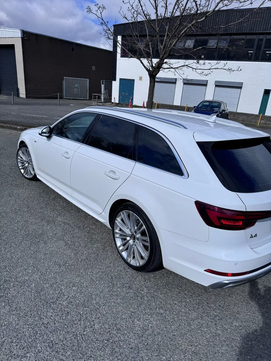 Audi a4 40TDI Avant S-line - Image 4