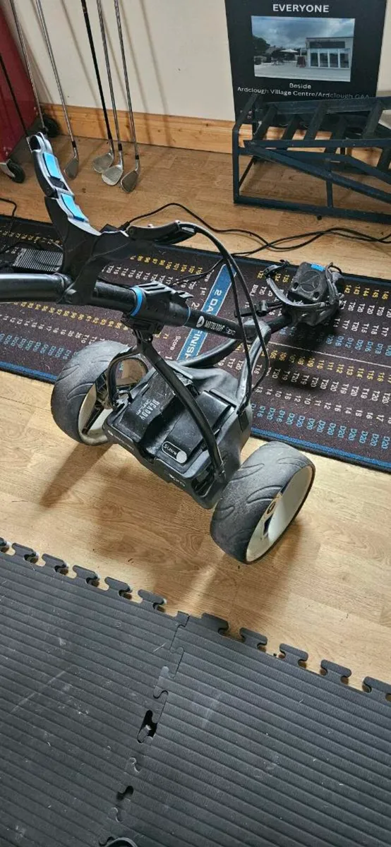 Motocaddy S3PRO trolley - Image 1