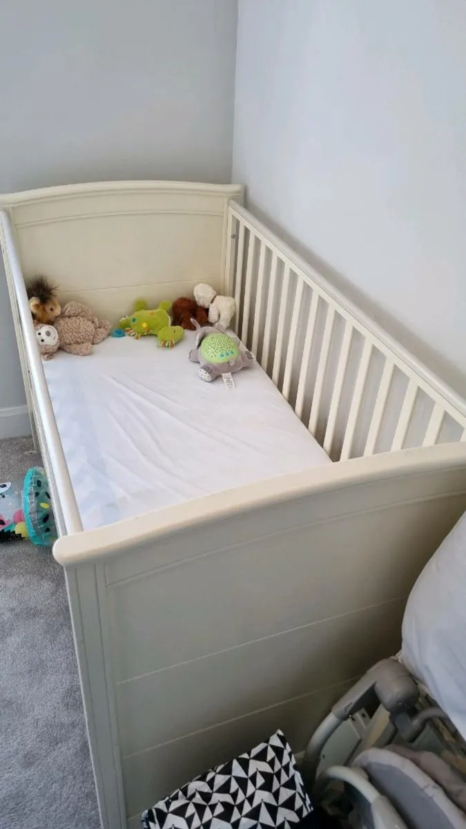 Cotbed - Image 2