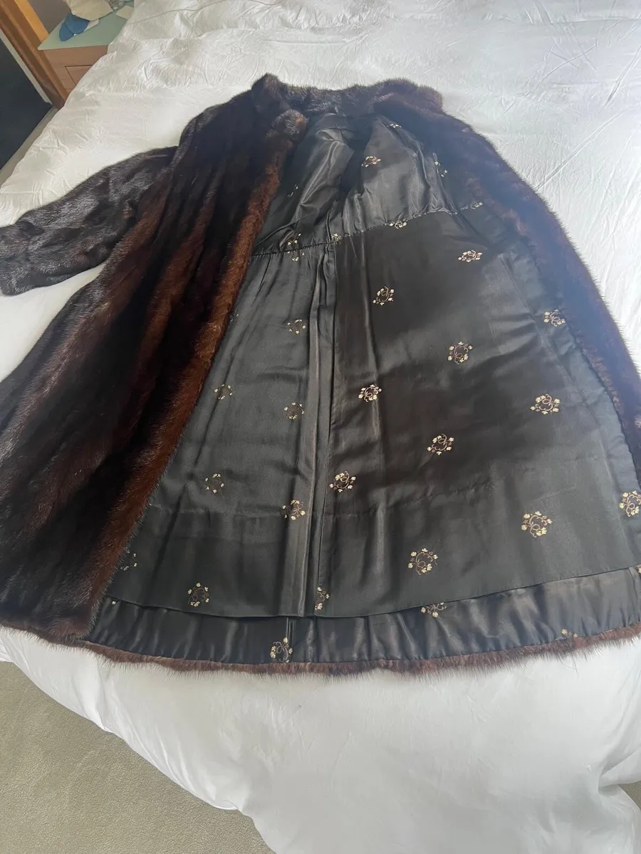 mink coat - Image 3