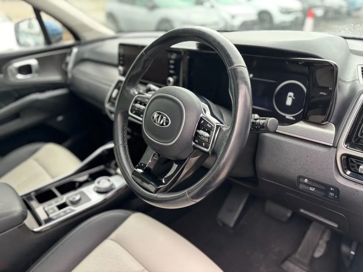 Kia Sorento 2.2 Diesel K4 7 Seater - Image 2