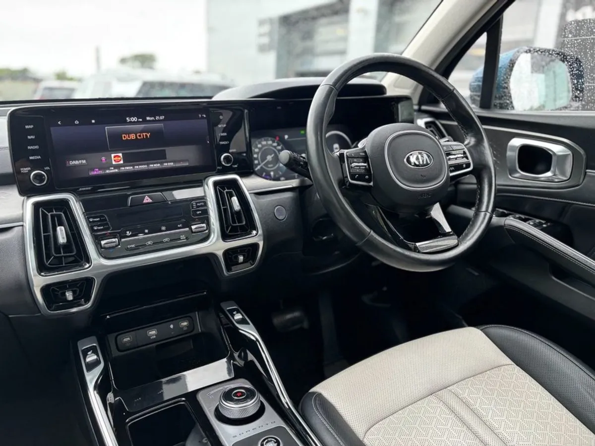 Kia Sorento 2.2 Diesel K4 7 Seater - Image 4