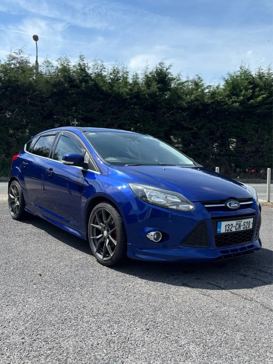 Ford Focus - Image 1