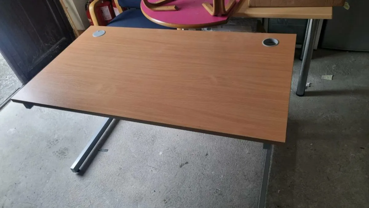 Desks/Chairs - Image 2