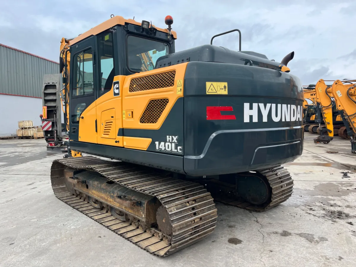 2021 Hyundai HX140LC - Image 3