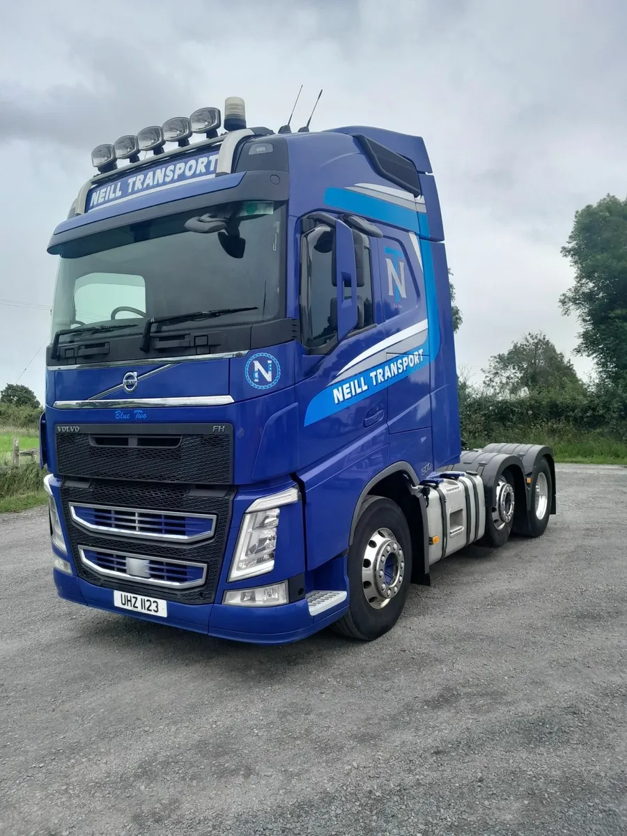 Volvo 2016 FH13 6×2, - Image 1