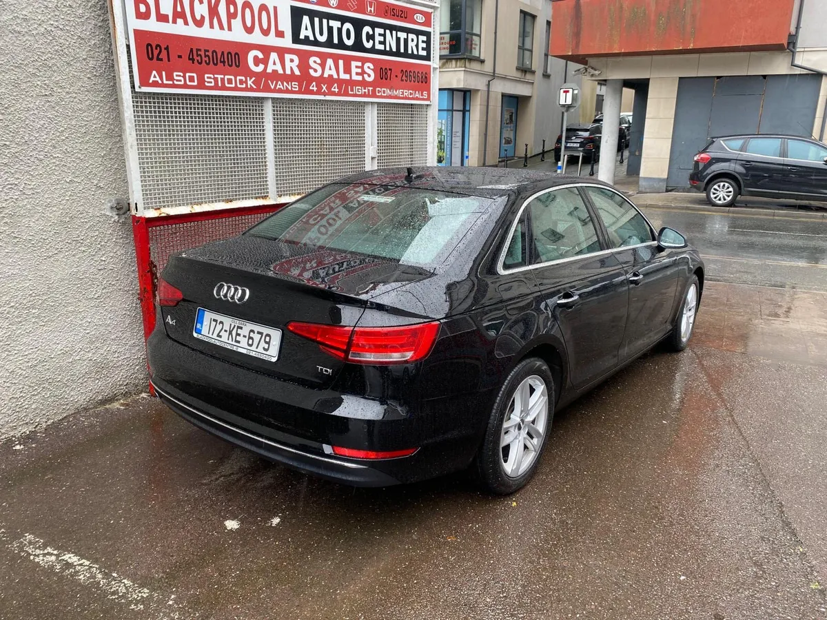 Audi A4 2017 - Image 2
