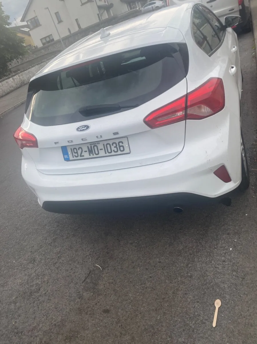 Ford Focus 2019 - Image 2