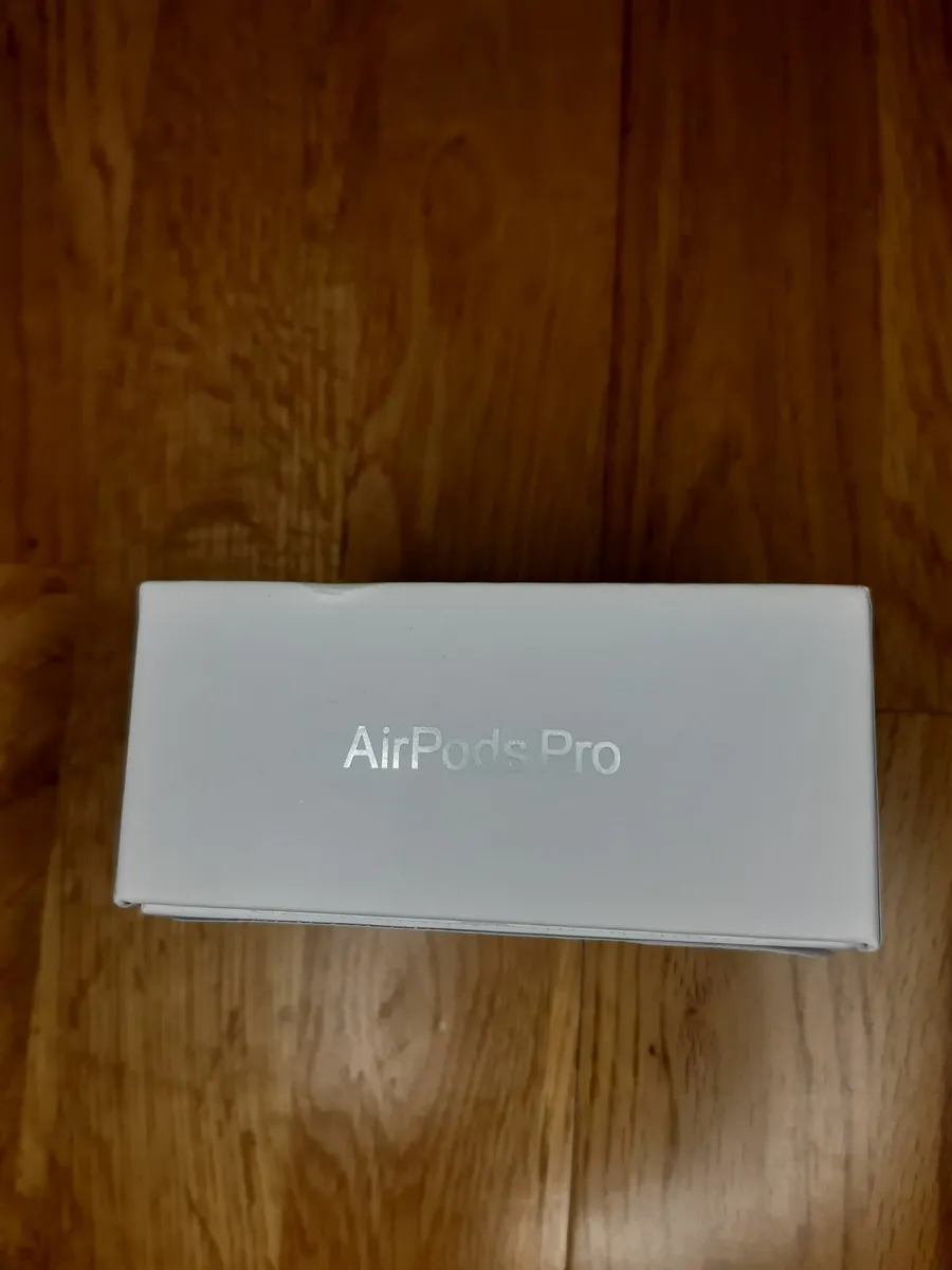Apple AirPods Pro (1st Generation) - Image 2